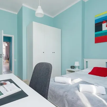 Modern Colorful In Kazimierz By Renters 아파트