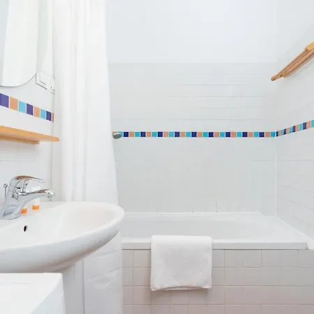 Modern Colorful In Kazimierz By Renters Cracóvia